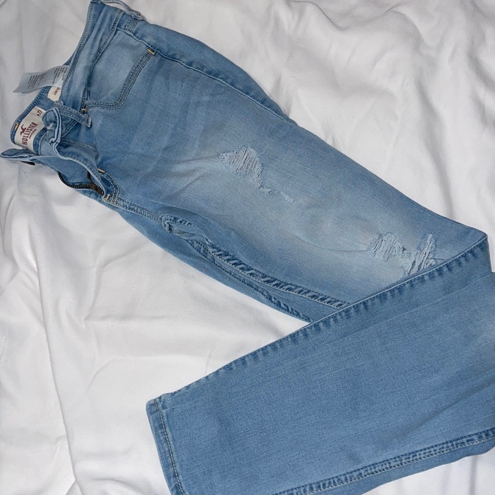 Hollister Light wash low rise super skinny jeans